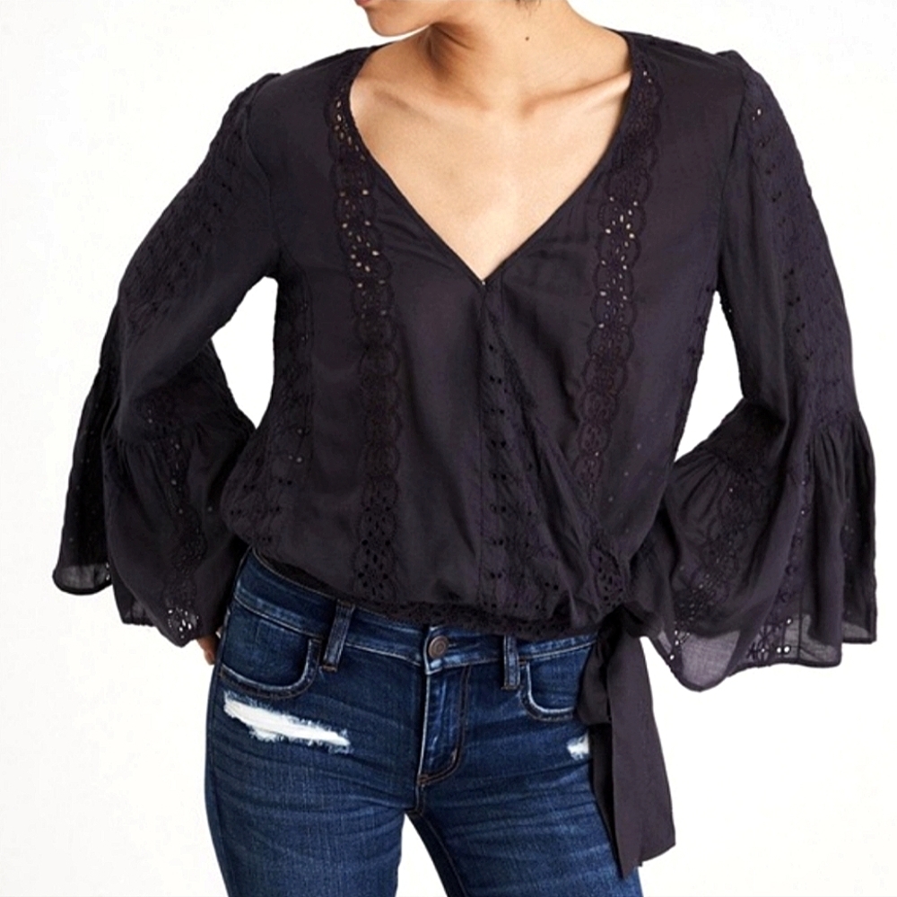 NWT AE American Eagle boho bell sleeve wrap top embroidered